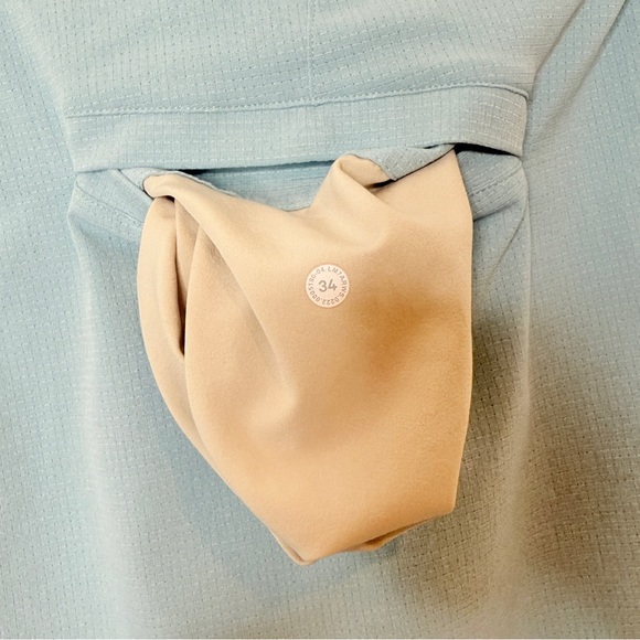 Lululemon Men’s Commission Classic-Fit Short 7" Ventlight Breeze Blue 34 Waist - Picture 6 of 7